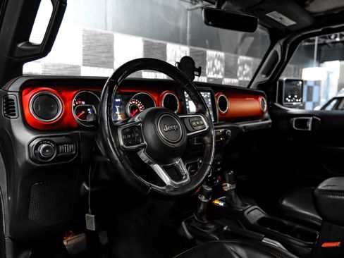 Used 2019 Jeep Wrangler Unlimited Rubicon AWD/4WD image 3