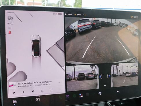 Used 2023 Tesla Model Y Performance AWD/4WD image 27