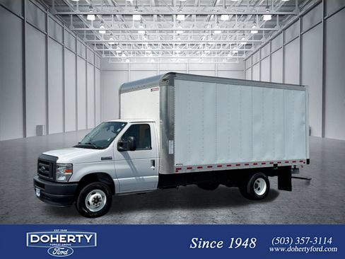 Used 2023 Ford E-450 and Econoline 450 Super Duty w/ Power Windows & Locks Group RWD image 1