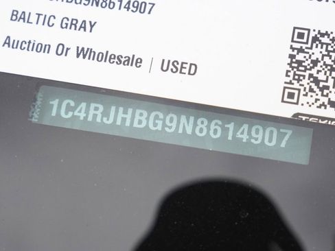 Used 2022 Jeep Grand Cherokee Limited image 31