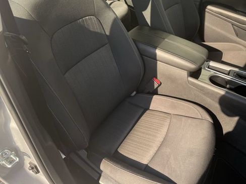 Used 2024 Nissan Altima 2.5 SV FWD image 23