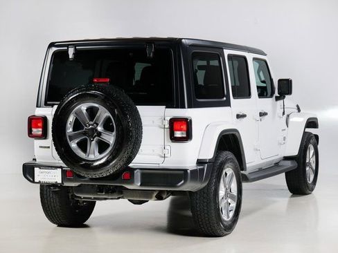 Used 2021 Jeep Wrangler Unlimited Sahara image 2