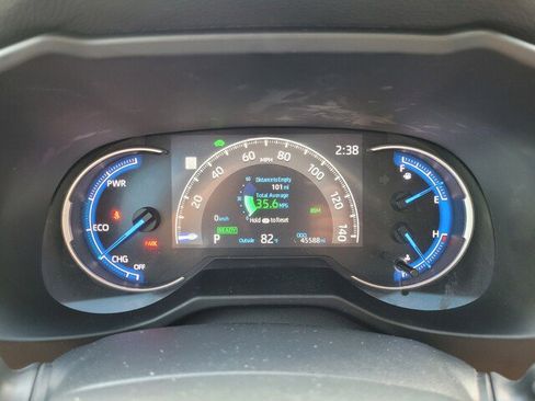 Certified 2023 Toyota RAV4 XLE Premium image 31