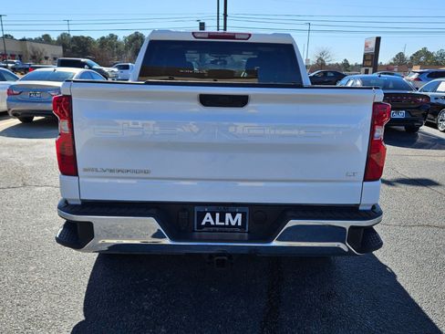 Used 2025 Chevrolet Silverado 1500 LT image 9