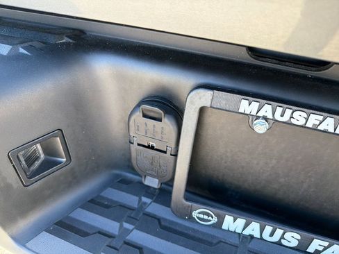 Certified 2024 Nissan Frontier SV w/ Technology Package image 12