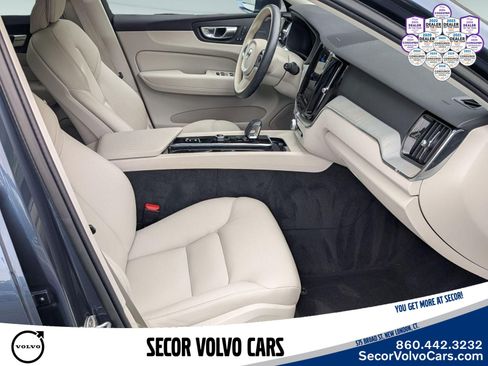 Certified 2023 Volvo XC60 B5 Plus w/ Climate Package AWD/4WD image 29