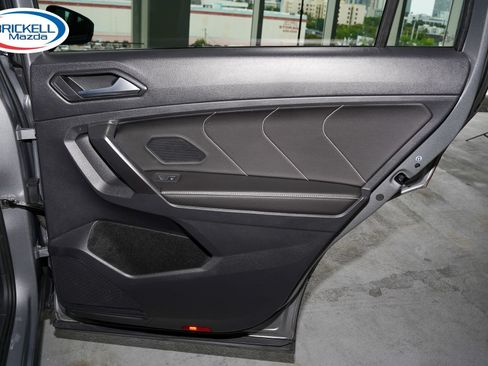 Used 2022 Volkswagen Tiguan SE FWD image 14