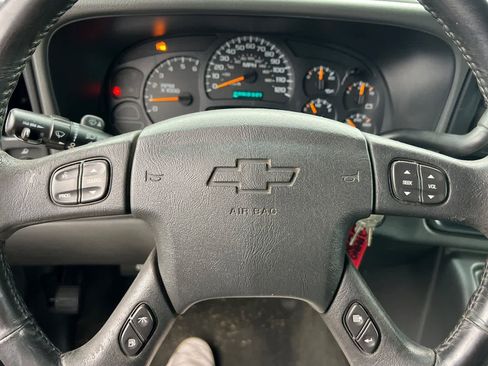 Used 2004 Chevrolet Silverado 2500 LS RWD image 22