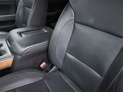 Used 2019 Chevrolet Silverado 2500 LTZ w/ Duramax Plus Package image 17