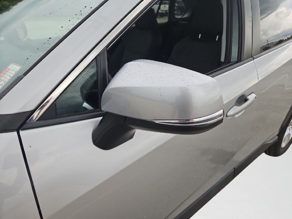 Certified 2021 Toyota RAV4 XLE w/ Convenience Package FWD image 27