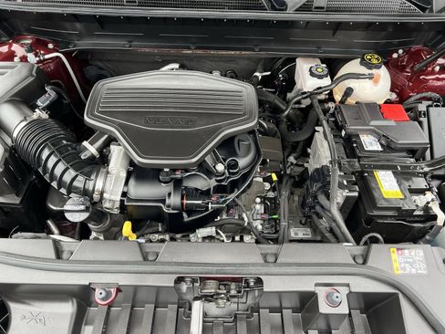 Used 2023 GMC Acadia AT4 image 28