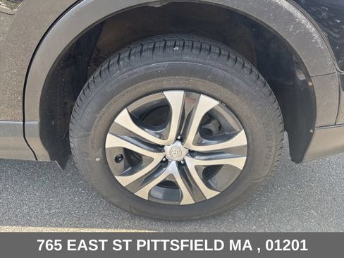 Used 2018 Toyota RAV4 LE w/ All Weather Liner Package AWD/4WD image 26