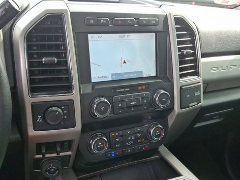 Used 2020 Ford F250 Lariat image 23