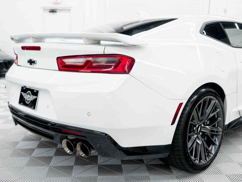 Used 2017 Chevrolet Camaro ZL1 RWD image 35
