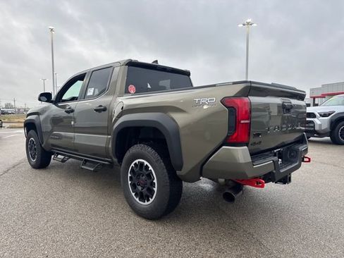 New 2026 Toyota Tacoma TRD Off-Road image 4
