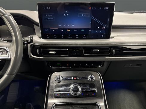 Used 2022 Lincoln Nautilus Reserve image 9