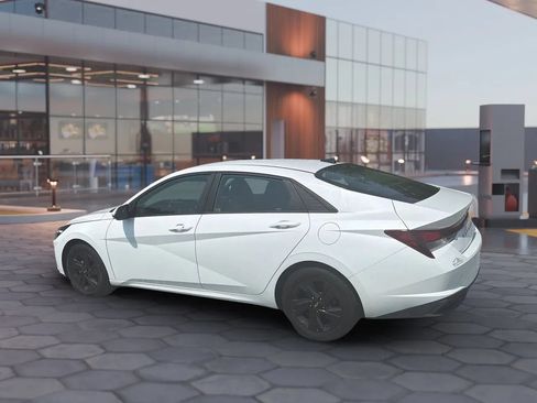 Used 2021 Hyundai Elantra SEL w/ Convenience Package FWD image 6