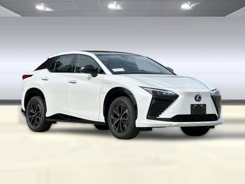New 2026 Lexus RZ 450e AWD w/ Cold Area Package image 6