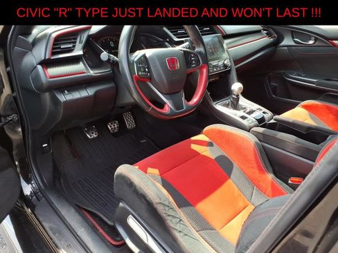 Used 2017 Honda Civic Type R image 11
