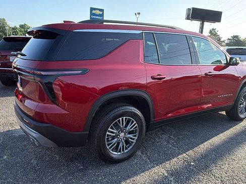 New 2026 Chevrolet Traverse LT w/ Driver Confidence Package FWD image 6