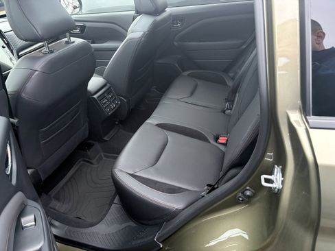 Used 2025 Subaru Forester Touring image 7