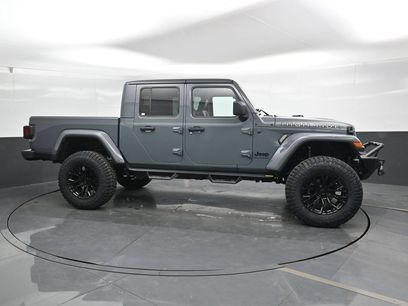 New 2025 Jeep Gladiator Sport