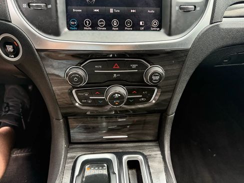 Used 2018 Chrysler 300 Touring w/ Sport Appearance Package image 24