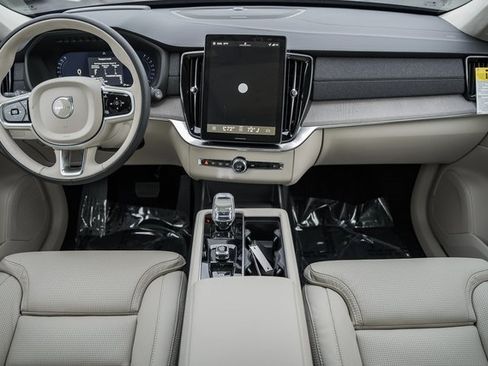 New 2026 Volvo XC90 B6 Ultra w/ Lounge Package image 20