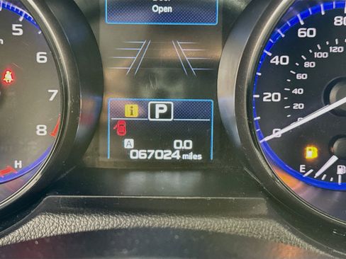 Used 2017 Subaru Legacy 3.6R Limited AWD/4WD image 17