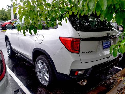 Used 2024 Honda Passport EX-L image 7