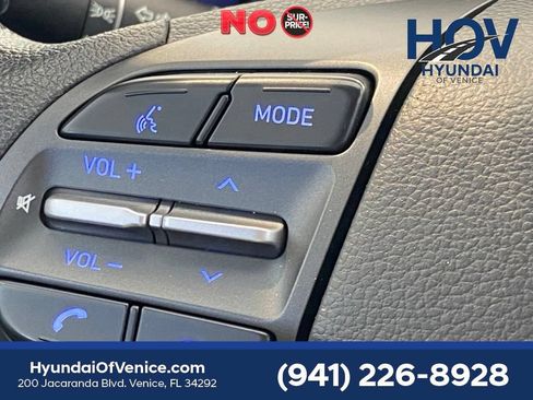 Used 2018 Hyundai Kona SE FWD image 25