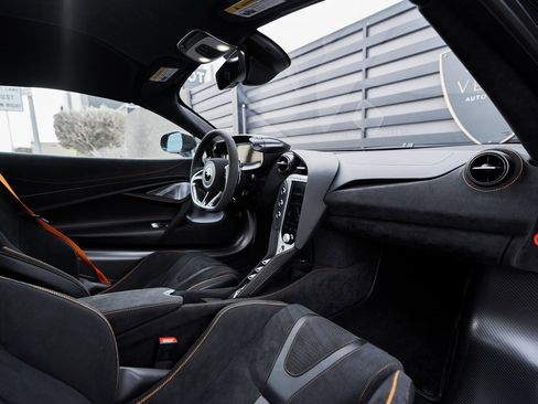 Used 2024 McLaren 750S image 41