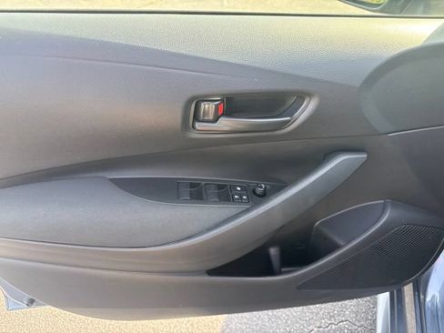 Used 2026 Toyota Corolla LE FWD image 24