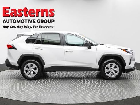 Used 2024 Toyota RAV4 LE image 4