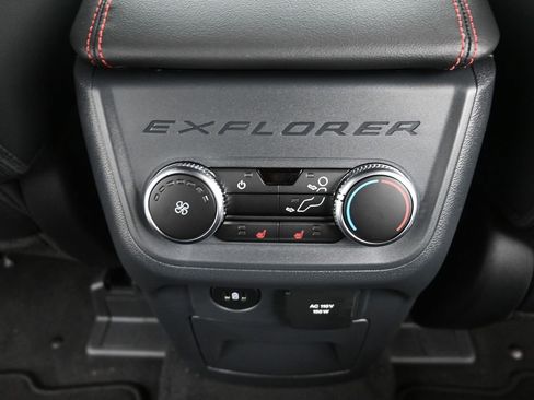 New 2026 Ford Explorer ST-Line w/ ST-Line Street Pack image 12