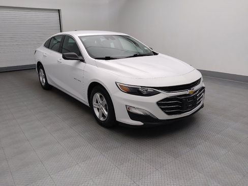 Used 2023 Chevrolet Malibu LS FWD image 13