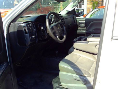 Used 2017 Chevrolet Silverado 1500 W/T AWD/4WD image 6