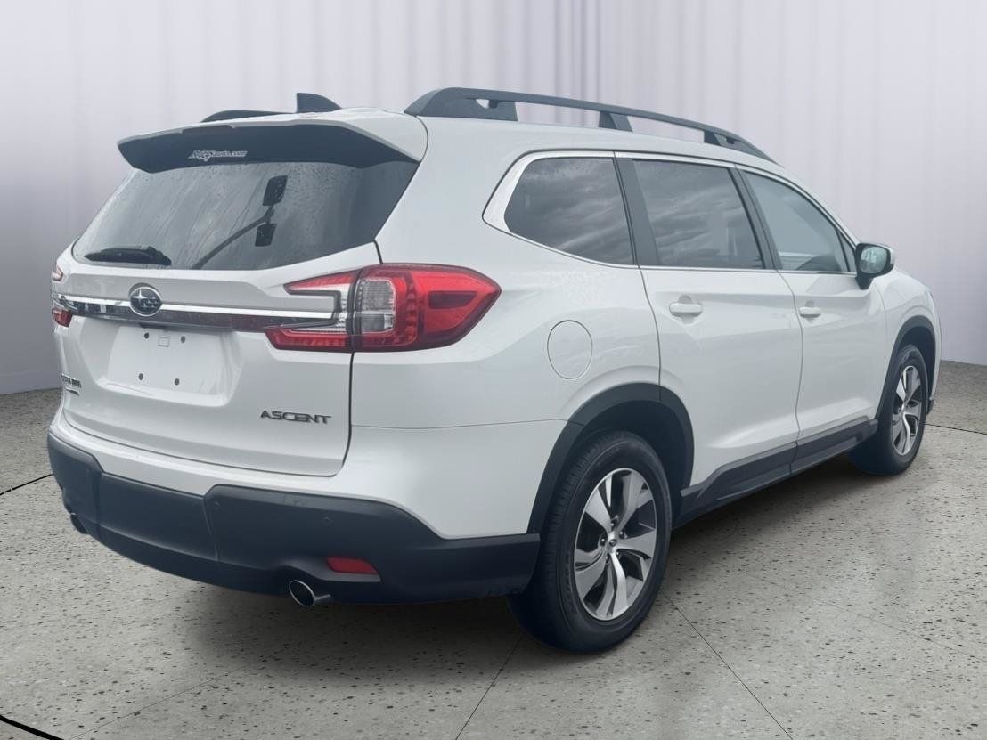 Used 2025 Subaru Ascent Premium AWD/4WD image 5