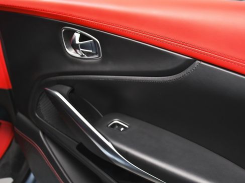 Used 2021 Aston Martin DBX Base image 17