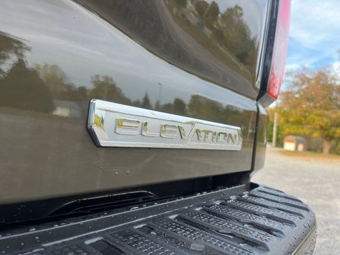 Used 2023 GMC Sierra 1500 Elevation w/ X31 Off-Road Package image 7