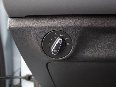 New 2026 Volkswagen Jetta SE image 14