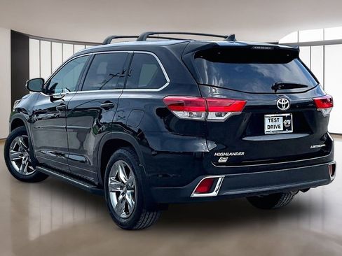 Used 2019 Toyota Highlander Limited Platinum AWD/4WD image 13