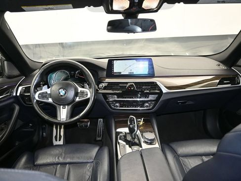Used 2018 BMW 540i xDrive w/ M Sport Package AWD/4WD image 10