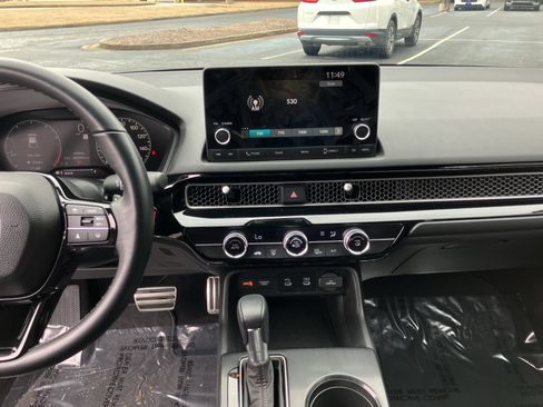 Used 2025 Honda Civic Sport image 27