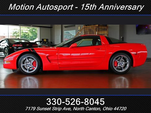 Used 2003 Chevrolet Corvette Coupe w/ Preferred Equipment Group RWD image 7