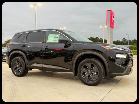New 2026 Nissan Rogue SV w/ Cold Weather Package FWD image 9