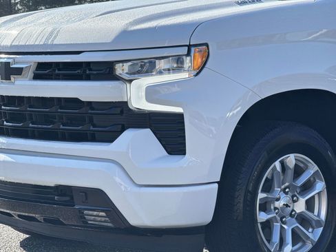 Used 2024 Chevrolet Silverado 1500 RST image 6