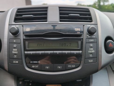 Used 2011 Toyota RAV4 2WD w/ Upgrade Value Pkg image 21