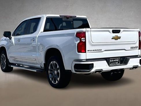 Used 2024 Chevrolet Silverado 1500 High Country w/ Technology Package AWD/4WD image 11