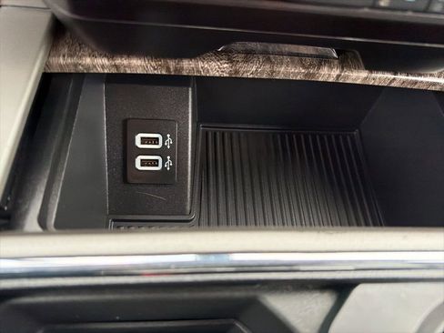 Used 2019 Ford F250 Lariat w/ Lariat Ultimate Package image 22